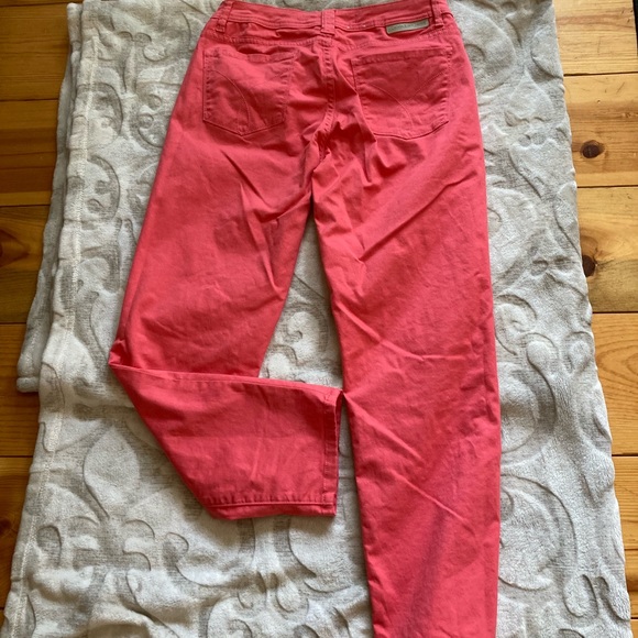 Calvin Klein coral Capri pants - Picture 2 of 3